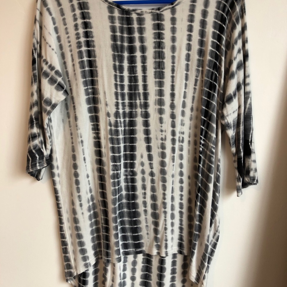 Gently used unique top
